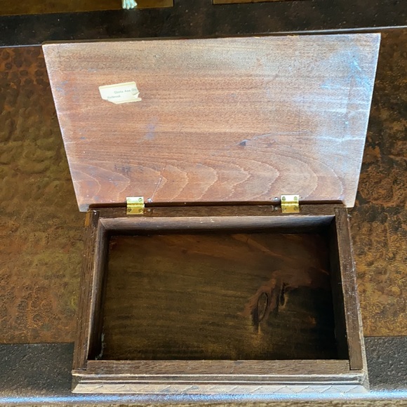 Vintage Carved Wood Box With Attached Lid - Picture 11 of 14